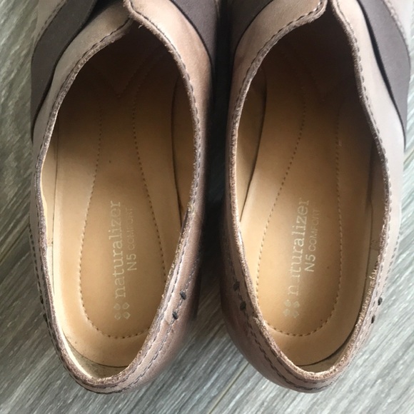 Naturalizer Booties - Picture 7 of 8